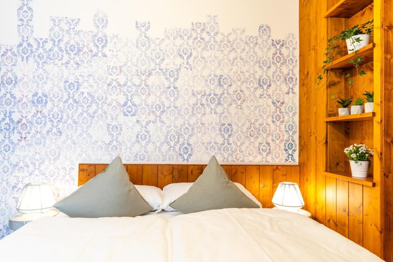 Sleep In Venzone Hotel Екстериор снимка