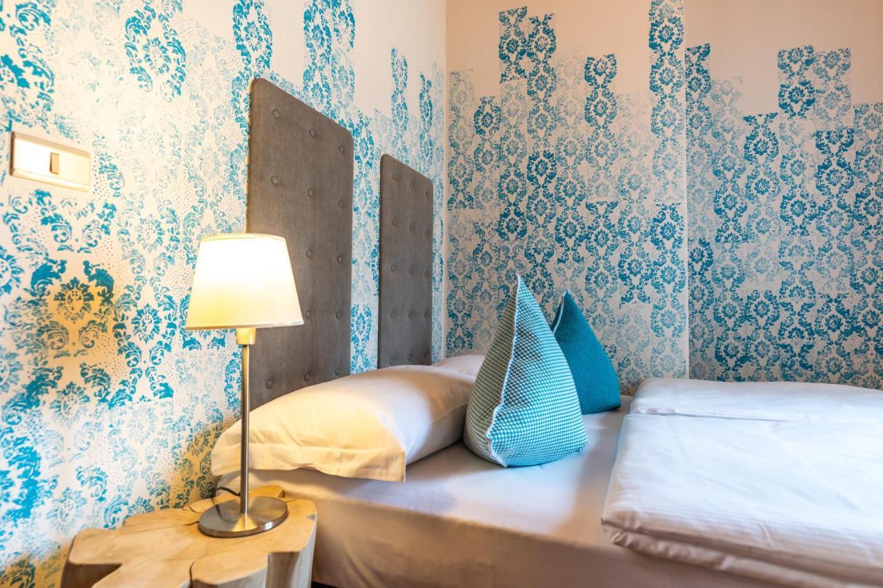 Sleep In Venzone Hotel Екстериор снимка